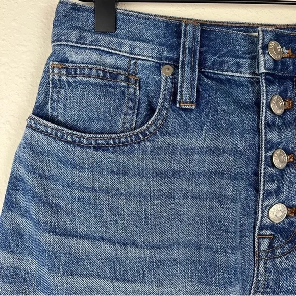 NWOT Madewell Rigid Denim A-Line Mini Skirt in Hughes Wash Button-Front Edition - Picture 6 of 13